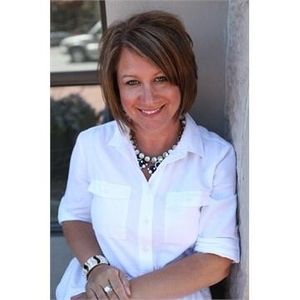 Meet your Posher, Leslie